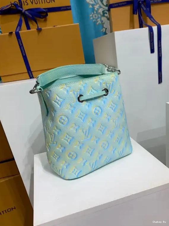 NÉONOÉ LOUIS VUITTON BB 0629